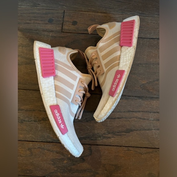 adidas NMD R1 Halo Blush women's sneakers size 8.5 pink running athletic - Picture 2 of 7